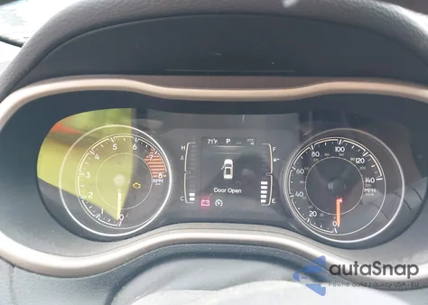 2016 Jeep Cherokee Latitude из США, поврежденный, VIN 1C4PJMCS3GW368342